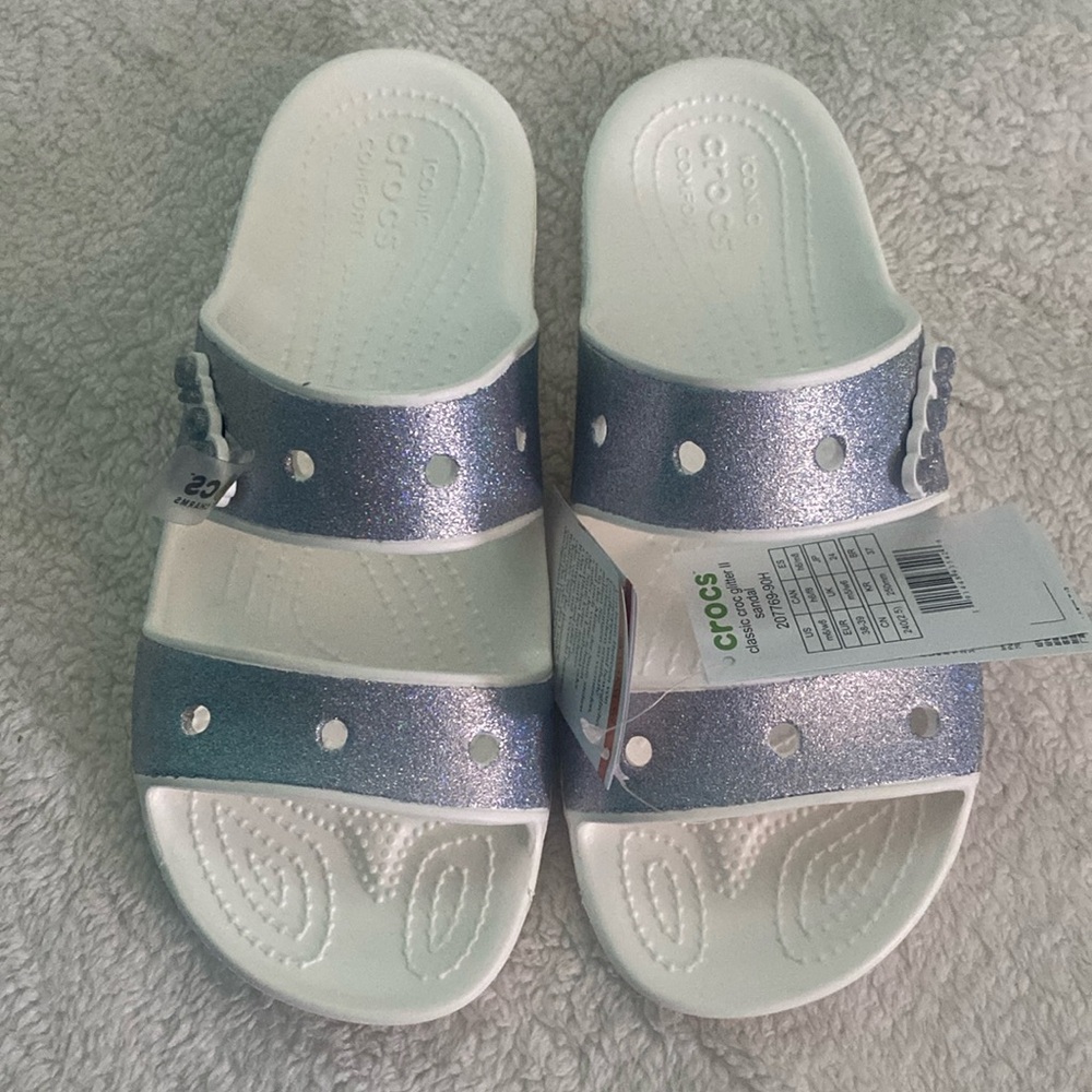 Crocs Classic Glitter 2 Slide Sandal, White with Silver Metallic